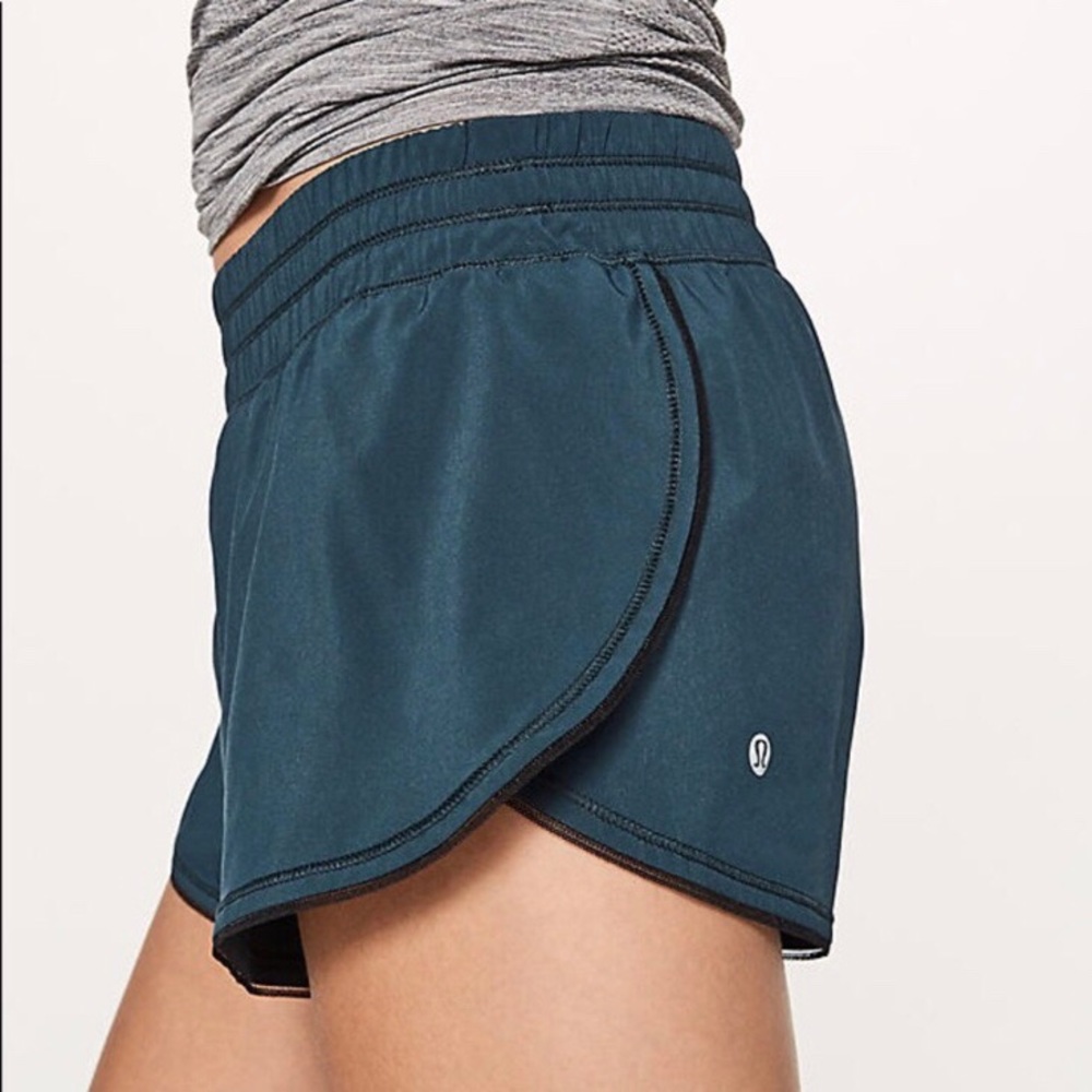Lululemon Seek the Heat shorts